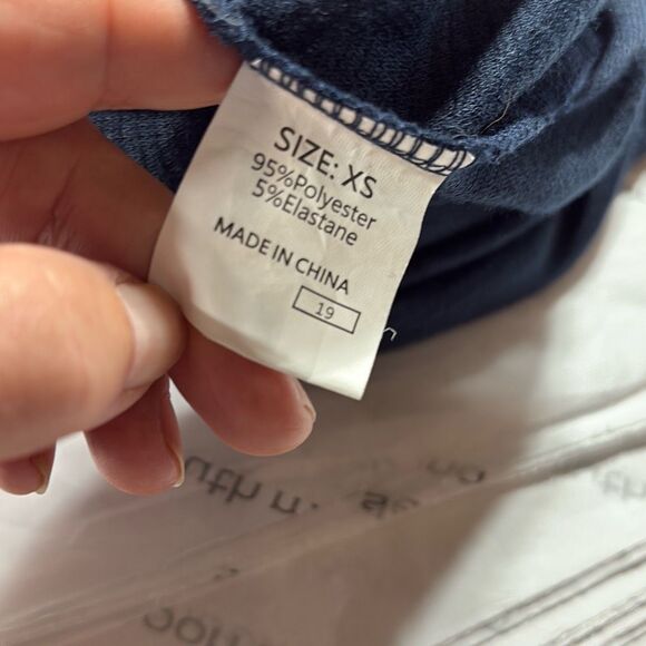 NWOT Casual Jumpsuit Romper Pockets Stretchy‎ Slouchy Navy Size XS - Picture 15 of 16